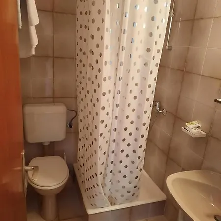 Old Town Konukevi Rab Town