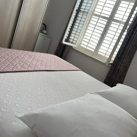 Old Town Guest house *