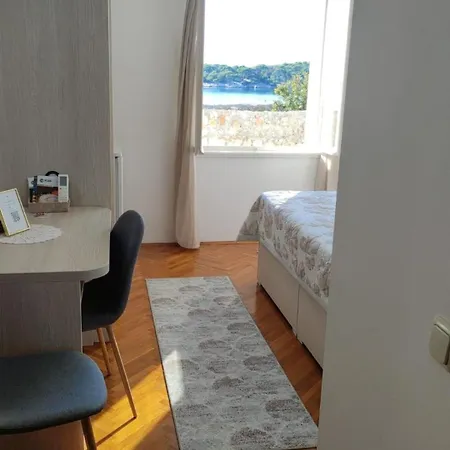 Konukevi Old Town Rab Town